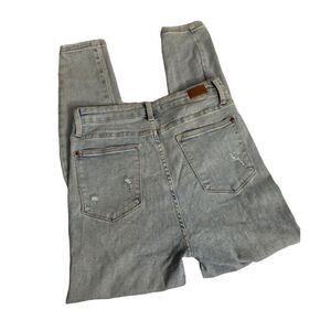 Judy Blue Women's Distressed with holes Skinny Jeans Size 13 Light Wash Blue